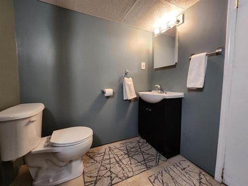 26 Gresley Court, Thunder Bay, ON - Indoor Photo Showing Bathroom