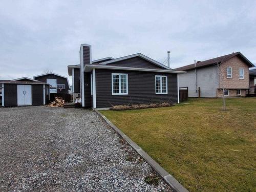 17 Bastedo Crescent, Marathon, ON - Outdoor