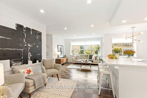 103-2 Ridelle Ave, Toronto, ON - Indoor Photo Showing Living Room