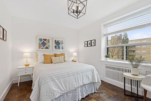 103-2 Ridelle Ave, Toronto, ON - Indoor Photo Showing Bedroom