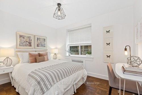 103-2 Ridelle Ave, Toronto, ON - Indoor Photo Showing Bedroom