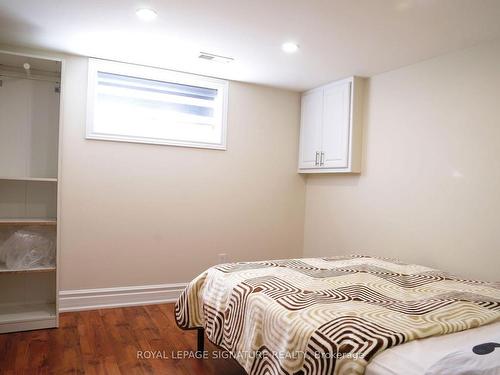 Lower-35 Summitcrest Dr, Toronto, ON - Indoor Photo Showing Bedroom