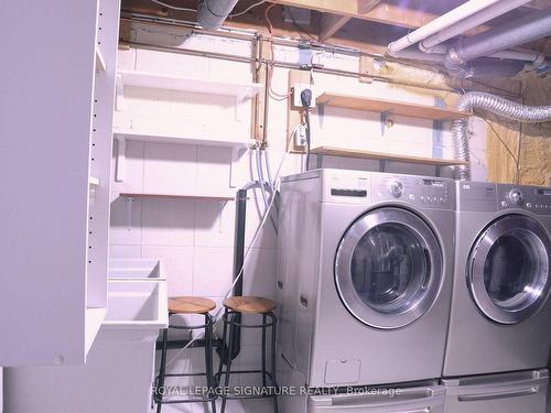 Lower-35 Summitcrest Dr, Toronto, ON - Indoor Photo Showing Laundry Room