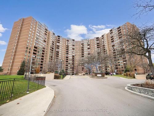 1507-716 The West Mall, Toronto, ON - Outdoor With Facade