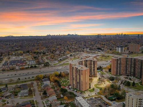 1507-716 The West Mall, Toronto, ON - Outdoor With View