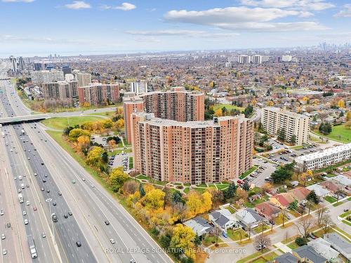 1507-716 The West Mall, Toronto, ON - Outdoor With View