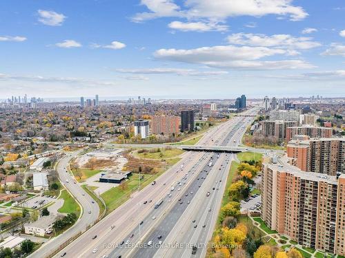 1507-716 The West Mall, Toronto, ON - Outdoor With View