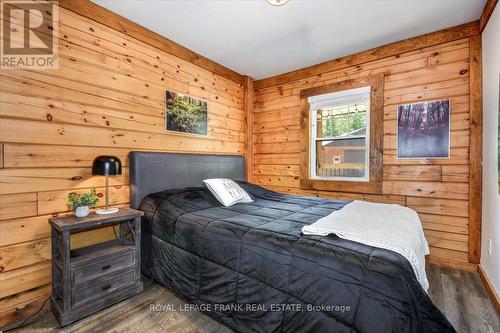 40 Mountney Road, Hastings Highlands, ON - Indoor Photo Showing Bedroom