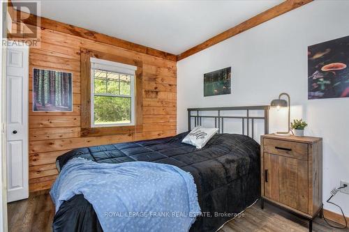 40 Mountney Road, Hastings Highlands, ON - Indoor Photo Showing Bedroom