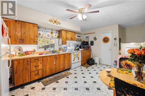 475 Dominion Street, Pembroke, ON - Indoor Photo Showing Kitchen With Double Sink