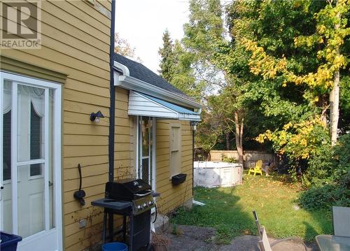 103-105 Bethune Street, Brockville (810 - Brockville), ON - Outdoor With Exterior