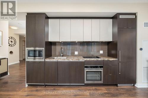 3702 - 115 Blue Jays Way, Toronto, ON - Indoor Photo Showing Kitchen