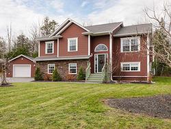 82 Sawgrass Drive  Oakfield, NS B2T 0E9