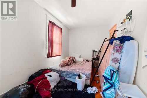 595 Isabella Street, Pembroke, ON - Indoor Photo Showing Bedroom