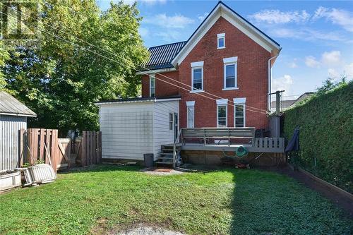 18 Havelock Street, Brockville (810 - Brockville), ON - Outdoor With Deck Patio Veranda