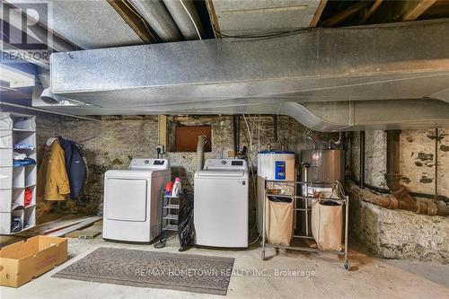 18 Havelock Street, Brockville, ON - Indoor Photo Showing Laundry Room