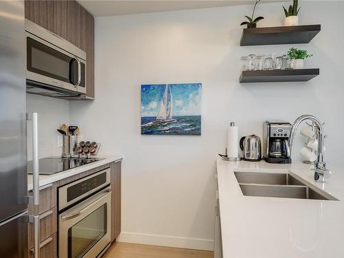 910-728 Yates St, Victoria, BC - Indoor Photo Showing Kitchen With Double Sink