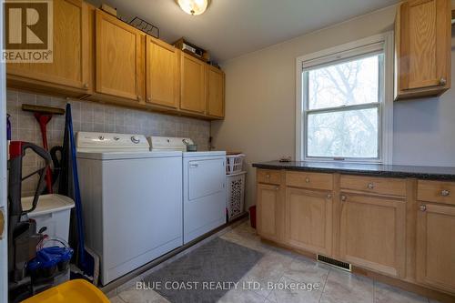 5848 Douglas Line, Plympton-Wyoming (Plympton Wyoming), ON - Indoor Photo Showing Laundry Room