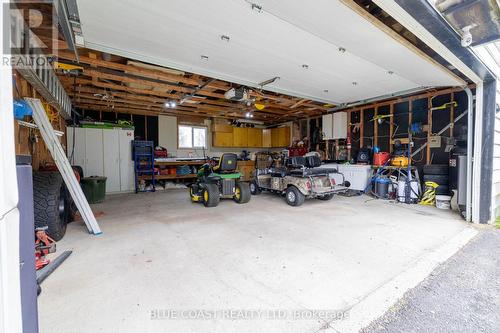 5848 Douglas Line, Plympton-Wyoming (Plympton Wyoming), ON - Indoor Photo Showing Garage