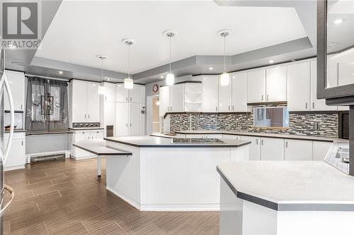 1050 King Street, Champlain (611 - L'Orignal), ON - Indoor Photo Showing Kitchen With Upgraded Kitchen