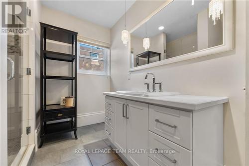 70 Madawaska Street, Arnprior, ON - Indoor Photo Showing Bathroom