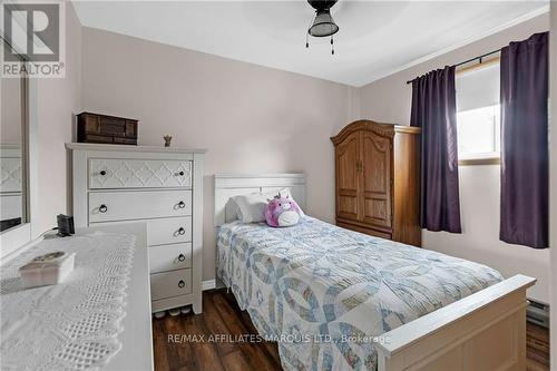 62 Pine Street, Stormont, Dundas And Glengarry, ON - Indoor Photo Showing Bedroom