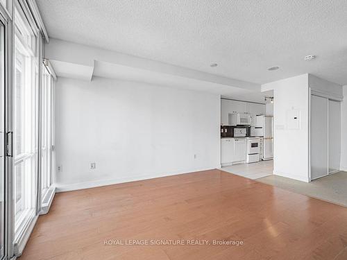 5005-11 Brunel Crt, Toronto, ON - Indoor Photo Showing Other Room