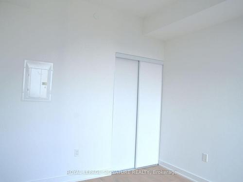 1410-127 Broadway Ave, Toronto, ON - Indoor Photo Showing Other Room