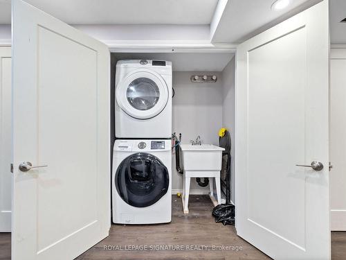 626 Laking Terr, Milton, ON - Indoor Photo Showing Laundry Room