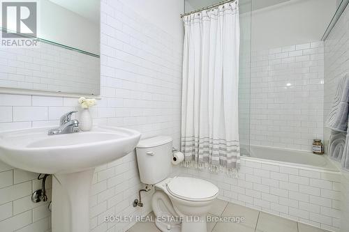 106 - 25 Ritchie Avenue, Toronto, ON - Indoor Photo Showing Bathroom