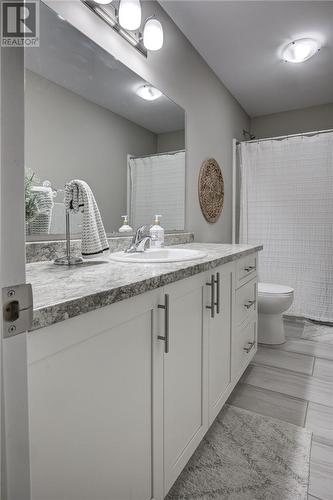 2273 Mallards Landing Drive, Sudbury, ON - Indoor Photo Showing Bathroom