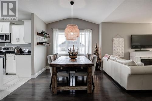 2273 Mallards Landing Drive, Sudbury, ON - Indoor Photo Showing Dining Room