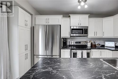 2273 Mallards Landing Drive, Sudbury, ON - Indoor Photo Showing Kitchen With Stainless Steel Kitchen