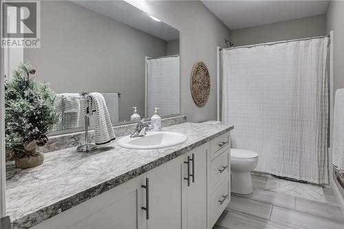 2273 Mallards Landing Drive, Sudbury, ON - Indoor Photo Showing Bathroom