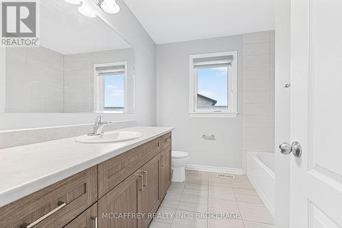 860 Stonewalk Drive, Kingston (Kingston East (Incl Cfb Kingston)), ON - Indoor Photo Showing Bathroom