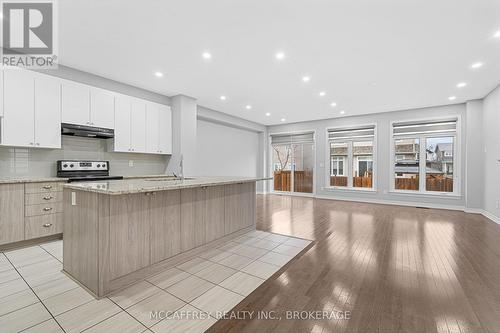 860 Stonewalk Drive, Kingston (Kingston East (Incl Cfb Kingston)), ON - Indoor Photo Showing Kitchen With Upgraded Kitchen