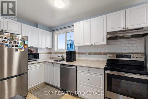 90 - 857 Datzell Lane S, Kingston (South Of Taylor-Kidd Blvd), ON - Indoor Photo Showing Kitchen