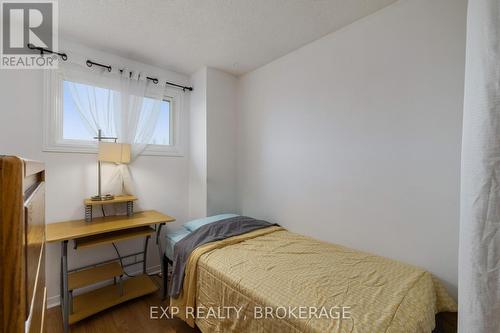 90 - 857 Datzell Lane S, Kingston (South Of Taylor-Kidd Blvd), ON - Indoor Photo Showing Bedroom