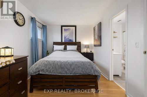 90 - 857 Datzell Lane S, Kingston (South Of Taylor-Kidd Blvd), ON - Indoor Photo Showing Bedroom