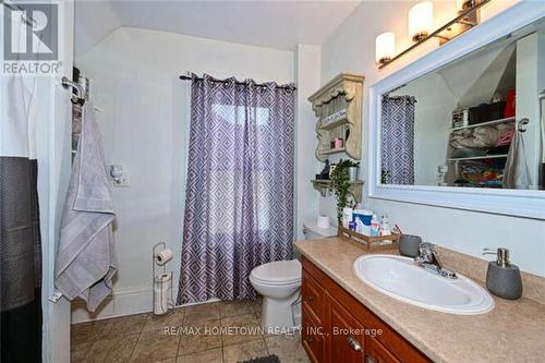 36 North Augusta Road, Brockville, ON - Indoor Photo Showing Bathroom