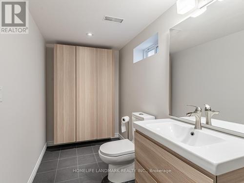 76 Amanda Drive, Toronto, ON - Indoor Photo Showing Bathroom