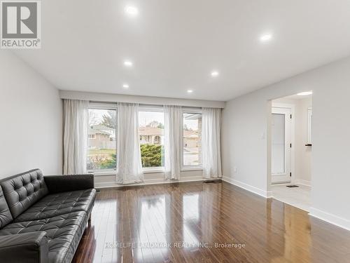 76 Amanda Drive, Toronto, ON - Indoor