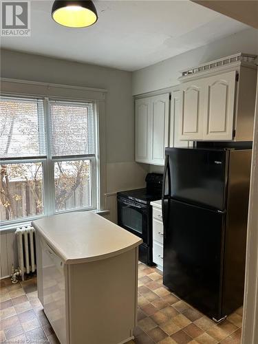 70 John Street E, Waterloo, ON - Indoor Photo Showing Kitchen