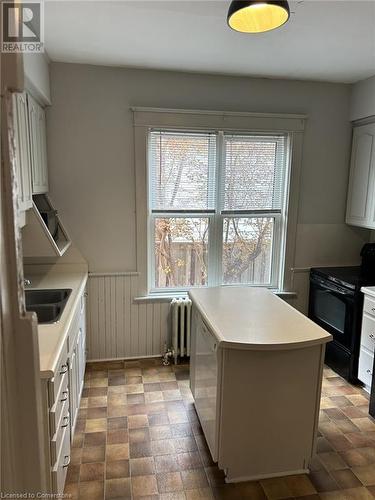 70 John Street E, Waterloo, ON - Indoor Photo Showing Kitchen With Double Sink