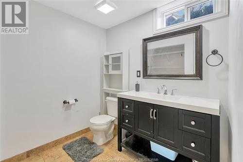 162 Martin, Lakeshore, ON - Indoor Photo Showing Bathroom