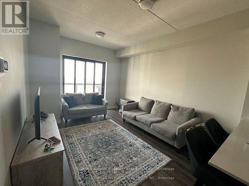 1508 - 15 Queen Street S, Hamilton, ON - Indoor Photo Showing Living Room