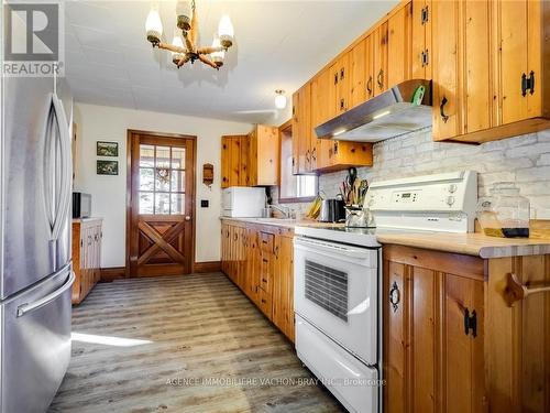 21187 Concession 3 Road, South Glengarry, ON - Indoor Photo Showing Kitchen