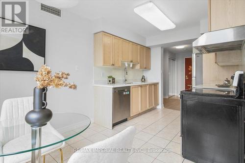 2309 - 28 Empress Avenue, Toronto, ON - Indoor Photo Showing Laundry Room