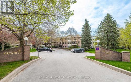 207 - 111 Grew Boulevard, Georgina, ON - Outdoor