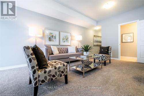 66 Wheat Lane, Kitchener, ON - Indoor Photo Showing Living Room